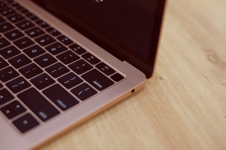 MacBook Air 2018 mới nhìn đã… muốn mua của Apple - Ảnh 8. MacBook Air 2018 mới nhìn đã… muốn mua của Apple - Ảnh 8.