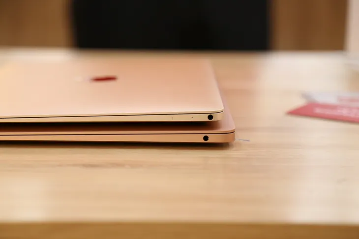 MacBook Air 2018 mới nhìn đã… muốn mua của Apple - Ảnh 3. MacBook Air 2018 mới nhìn đã… muốn mua của Apple - Ảnh 3.