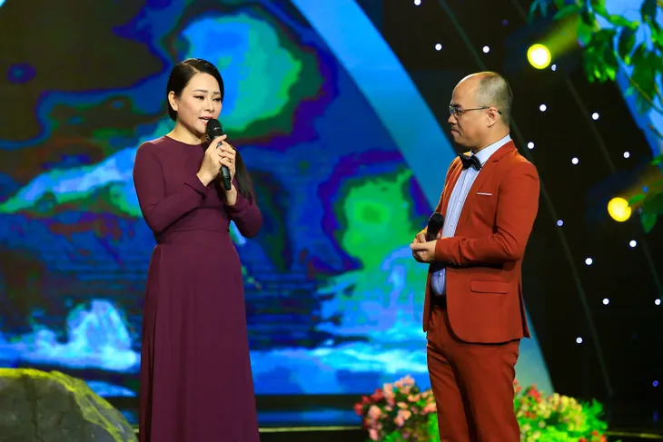 Đông Đào bật khóc trên sân khấu Sol vàng - Ảnh 5. Đông Đào bật khóc trên sân khấu Sol vàng - Ảnh 5.