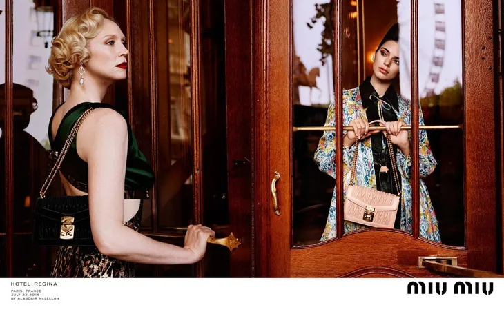 Miu Miu 2019 quy tụ dàn chân dài đình đám - Ảnh 8.