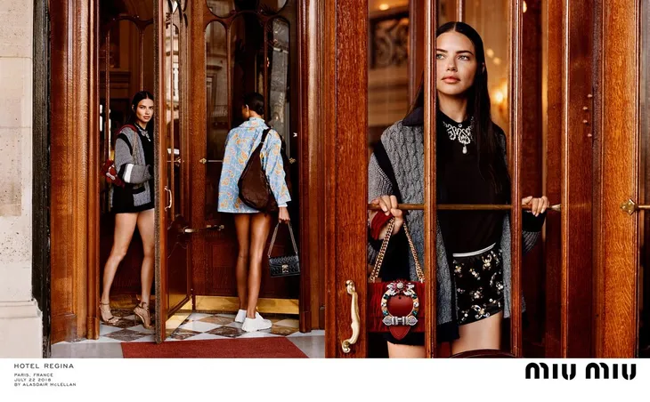 Miu Miu 2019 quy tụ dàn chân dài đình đám - Ảnh 6.