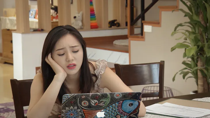 Mẹ ơi, bố đâu rồi? - Tập 5: Ông Mạnh bà Vân xót xa cho phận làm mẹ đơn thân của cô con gái cả - Ảnh 2. Mẹ ơi, bố đâu rồi? - Tập 5: Ông Mạnh bà Vân xót xa cho phận làm mẹ đơn thân của cô con gái cả - Ảnh 2.