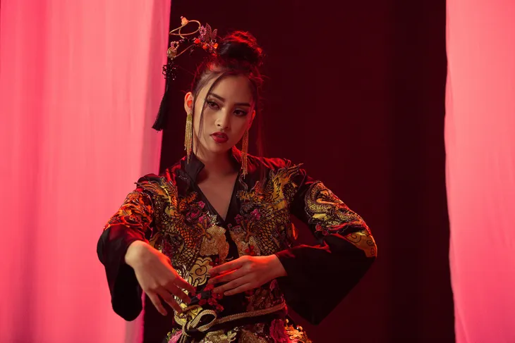 Hoa hậu Tiểu Vy mang hit của Sơn Tùng M-TP đến Miss World 2018 - Ảnh 3. Hoa hậu Tiểu Vy mang hit của Sơn Tùng M-TP đến Miss World 2018 - Ảnh 3.