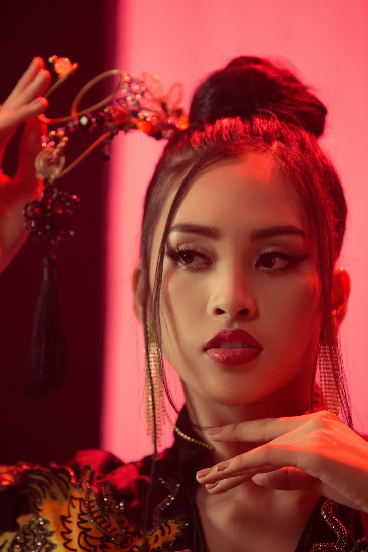 Hoa hậu Tiểu Vy mang hit của Sơn Tùng M-TP đến Miss World 2018 - Ảnh 6. Hoa hậu Tiểu Vy mang hit của Sơn Tùng M-TP đến Miss World 2018 - Ảnh 6.