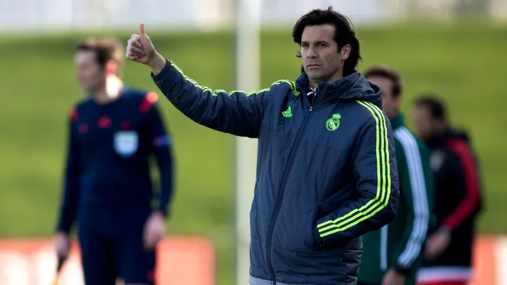 Chủ tịch Real Madrid tin HLV Solari sẽ thành Zidane mới - Ảnh 2. Chủ tịch Real Madrid tin HLV Solari sẽ thành Zidane mới - Ảnh 2.