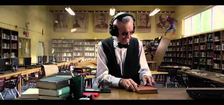 Nhìn lại những vai diễn “cameo” ấn tượng của “cha đẻ” Marvel Stan Lee - Ảnh 6. Nhìn lại những vai diễn “cameo” ấn tượng của “cha đẻ” Marvel Stan Lee - Ảnh 6.
