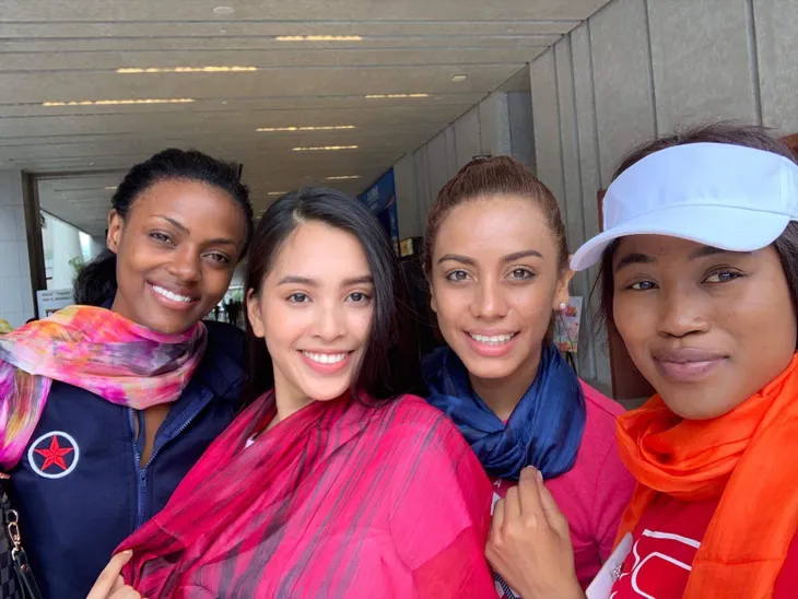 Hoa hậu Tiểu Vy mang món quà Hội An đến Miss World 2018 - Ảnh 3. Hoa hậu Tiểu Vy mang món quà Hội An đến Miss World 2018 - Ảnh 3.