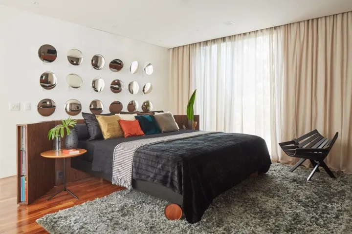 Ngôi nhà 2 tầng có vườn cây xanh tốt bao quanh - Ảnh 13. Ngôi nhà 2 tầng có vườn cây xanh tốt bao quanh - Ảnh 13.