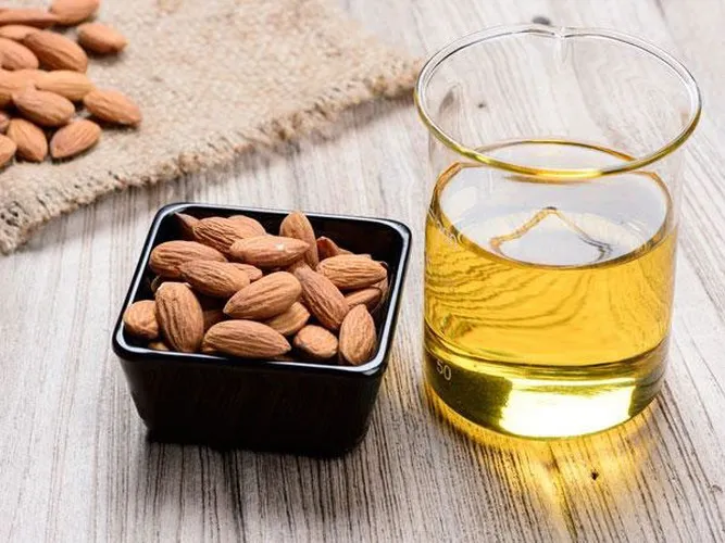 Thoa dầu dừa vào rốn mang đến lợi ích bất ngờ cho sức khỏe - Ảnh 4. Thoa dầu dừa vào rốn mang đến lợi ích bất ngờ cho sức khỏe - Ảnh 4.