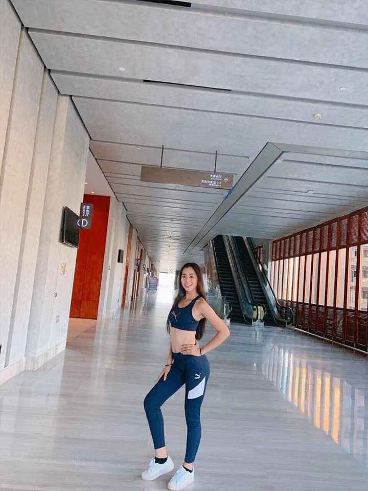 Hoa hậu Tiểu Vy diện bikini khoe cơ bụng săn chắc tại Miss World - Ảnh 6. Hoa hậu Tiểu Vy diện bikini khoe cơ bụng săn chắc tại Miss World - Ảnh 6.