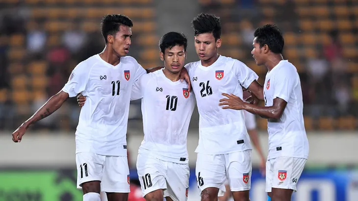 AFF Cup 2018: Anh Đức có mặt trong danh sách cầu thủ xuất sắc nhất lượt trận thứ 3 - Ảnh 4. AFF Cup 2018: Anh Đức có mặt trong danh sách cầu thủ xuất sắc nhất lượt trận thứ 3 - Ảnh 4.