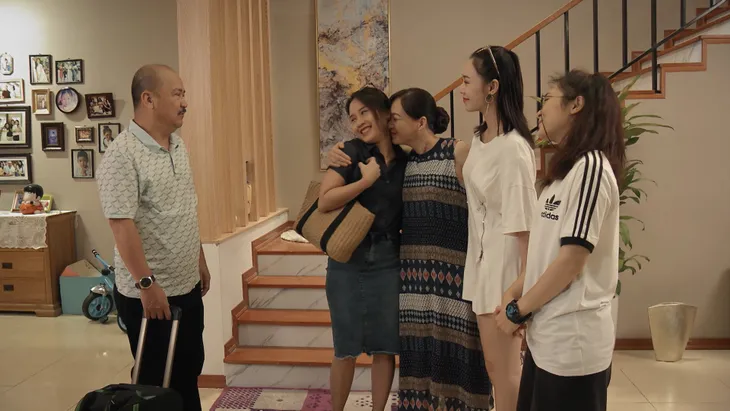 Mẹ ơi, bố đâu rồi? - Tập 9: Lỡ khiến con gái bỏ nhà ra đi, ông Mạnh ăn năn hối lỗi vô cùng - Ảnh 22. Mẹ ơi, bố đâu rồi? - Tập 9: Lỡ khiến con gái bỏ nhà ra đi, ông Mạnh ăn năn hối lỗi vô cùng - Ảnh 22.