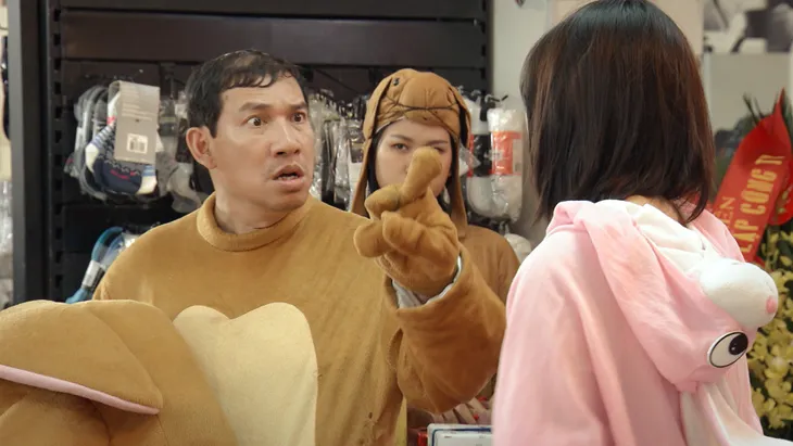 Mẹ ơi, bố đâu rồi? - Tập 10: Ông Mạnh cầm dao phay dọa người, cả nhà hốt hoảng can ngăn - Ảnh 11. Mẹ ơi, bố đâu rồi? - Tập 10: Ông Mạnh cầm dao phay dọa người, cả nhà hốt hoảng can ngăn - Ảnh 11.