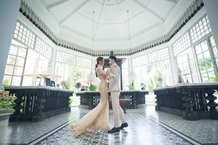 Bộ ảnh cưới đẹp như mơ của vợ chồng nam ca sĩ Ưng Hoàng Phúc - Kim Cương - Ảnh 12. Bộ ảnh cưới đẹp như mơ của vợ chồng nam ca sĩ Ưng Hoàng Phúc - Kim Cương - Ảnh 12.