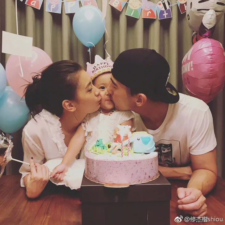 Ảnh cưới ngọt ngào của Triệu Mẫn Giả Tịnh Văn - Ảnh 8. Ảnh cưới ngọt ngào của Triệu Mẫn Giả Tịnh Văn - Ảnh 8.