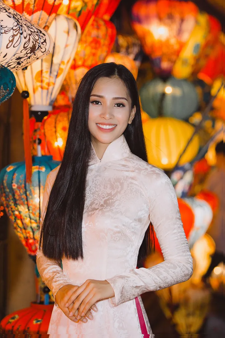 Hoa hậu Tiểu Vy mang hình ảnh Hội An đến Miss World 2018 - Ảnh 10. Hoa hậu Tiểu Vy mang hình ảnh Hội An đến Miss World 2018 - Ảnh 10.