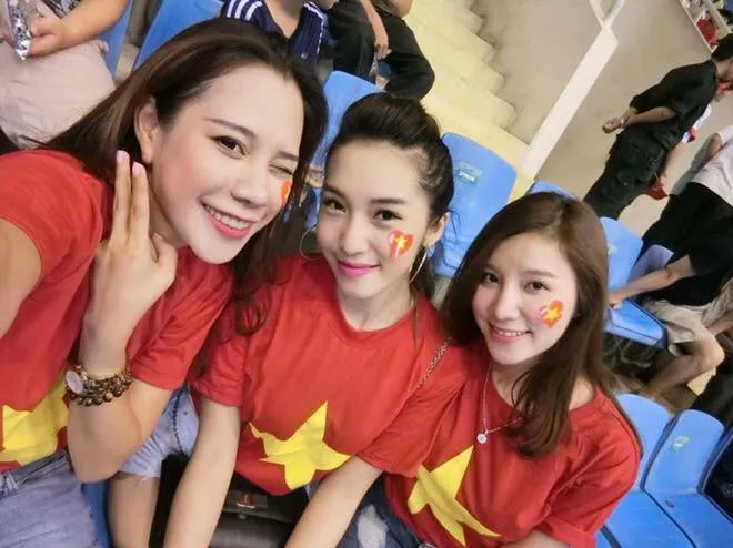 Việt Nam vô địch Đông Nam Á về... độ đẹp của CĐV nữ - Ảnh 11. Việt Nam vô địch Đông Nam Á về... độ đẹp của CĐV nữ - Ảnh 11.