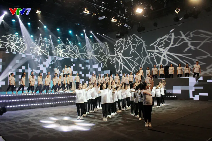 Hé lộ hậu trường ghi hình hoành tráng của Hòa ca 2019 - Ảnh 3. Hé lộ hậu trường ghi hình hoành tráng của Hòa ca 2019 - Ảnh 3.