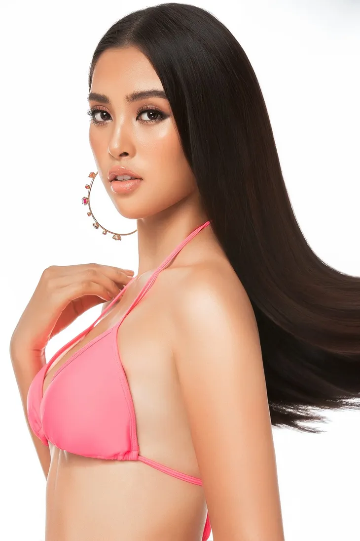Hoa hậu Tiểu Vy tung bộ ảnh bikini nóng bỏng kêu gọi bình chọn tại Miss World 2018 - Ảnh 7. Hoa hậu Tiểu Vy tung bộ ảnh bikini nóng bỏng kêu gọi bình chọn tại Miss World 2018 - Ảnh 7.