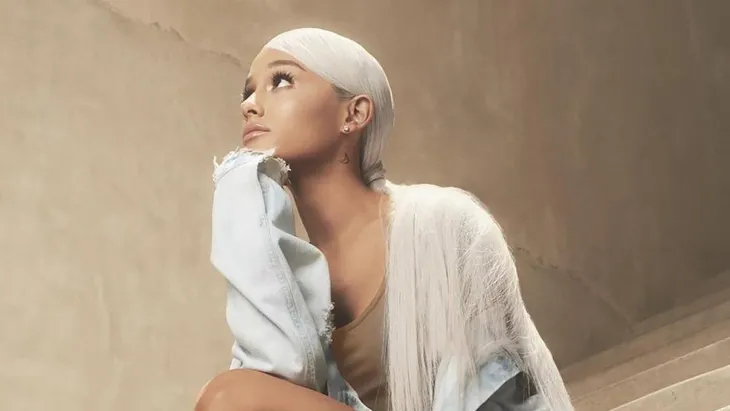 Ariana Grande ra mắt loạt phim tài liệu về chính mình - Ảnh 1. Ariana Grande ra mắt loạt phim tài liệu về chính mình - Ảnh 1.