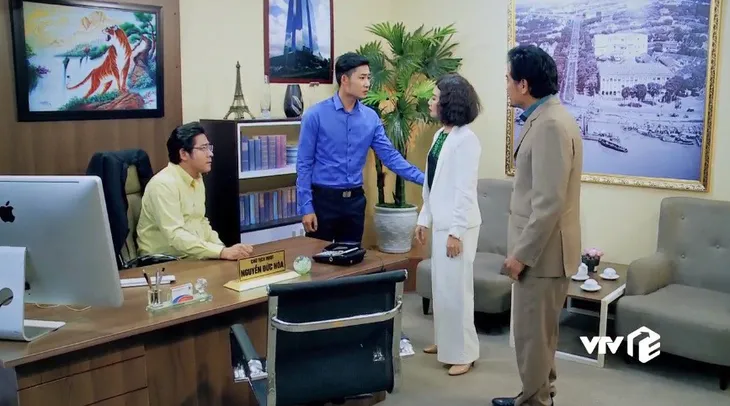 Cung đường tội lỗi - Tập 29: Lan Khanh quyết cưa đổ Quân để gia sản chảy về túi Phú Thịnh? - Ảnh 12. Cung đường tội lỗi - Tập 29: Lan Khanh quyết cưa đổ Quân để gia sản chảy về túi Phú Thịnh? - Ảnh 12.