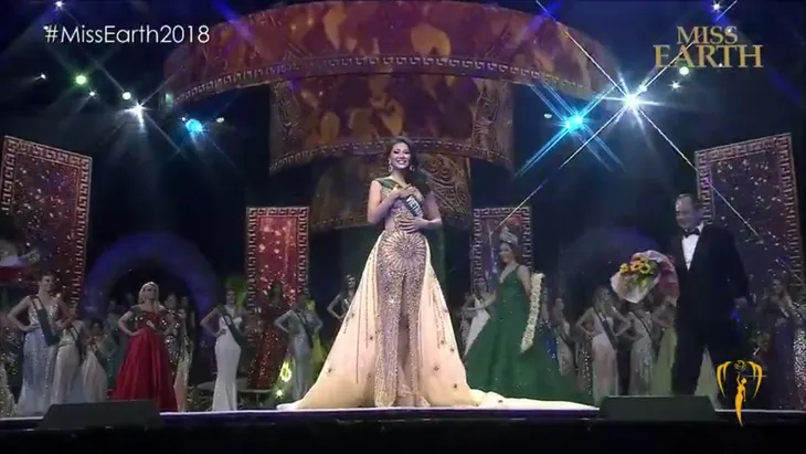 Nguyễn Phương Khánh đăng quang Hoa hậu Trái đất 2018 - Ảnh 10. Nguyễn Phương Khánh đăng quang Hoa hậu Trái đất 2018 - Ảnh 10.