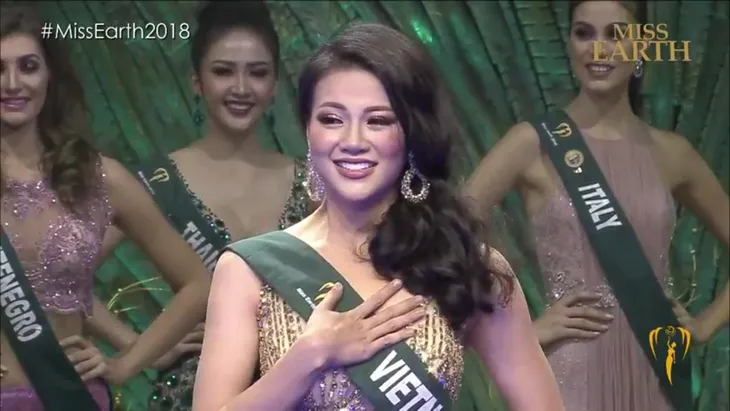 Nguyễn Phương Khánh đăng quang Hoa hậu Trái đất 2018 - Ảnh 7. Nguyễn Phương Khánh đăng quang Hoa hậu Trái đất 2018 - Ảnh 7.