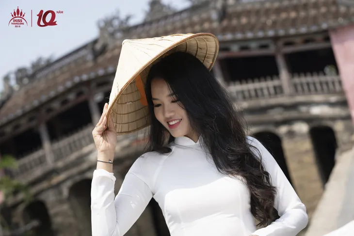Lộ diện 17 gương mặt tranh tài trong vòng Chung kết Imiss Thăng Long 2018 - Ảnh 9. Lộ diện 17 gương mặt tranh tài trong vòng Chung kết Imiss Thăng Long 2018 - Ảnh 9.