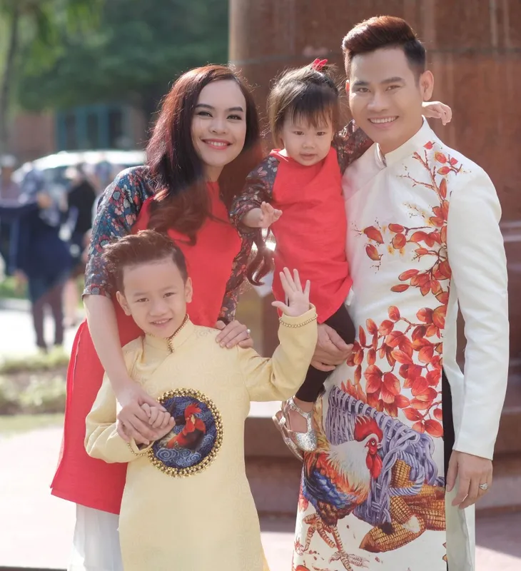 Lý do MC Hồng Phúc gọi vợ là máy xay sinh tố - Ảnh 1. Lý do MC Hồng Phúc gọi vợ là máy xay sinh tố - Ảnh 1.