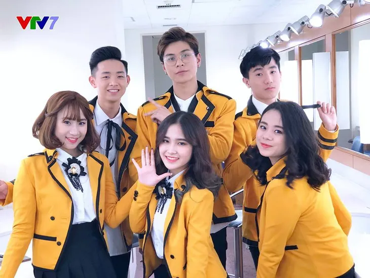 Hé lộ ban nhạc chất như sao Hàn của Hòa ca 2019 - Ảnh 3. Hé lộ ban nhạc chất như sao Hàn của Hòa ca 2019 - Ảnh 3.