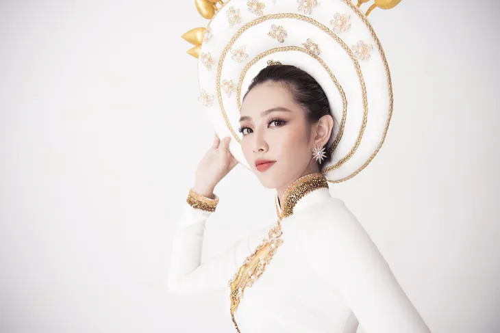 Thuỳ Tiên hé lộ trang phục truyền thống khi vừa lọt Top 8 Miss International - Ảnh 5. Thuỳ Tiên hé lộ trang phục truyền thống khi vừa lọt Top 8 Miss International - Ảnh 5.