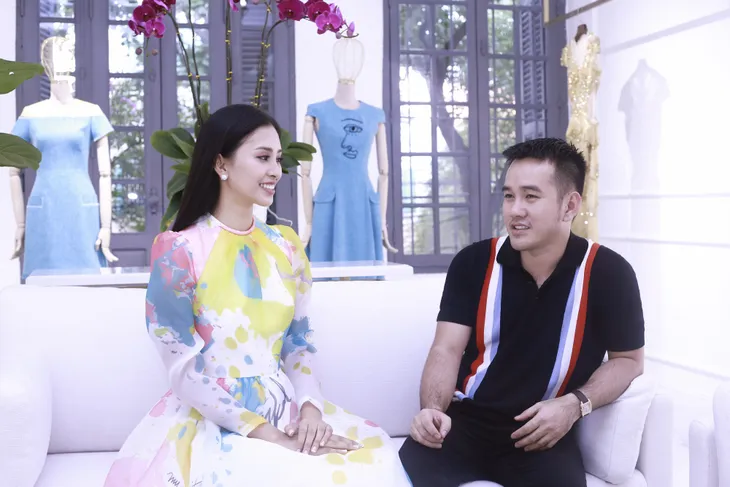 Hoa hậu Tiểu Vy khoe trang phục tham dự Miss World - Ảnh 6. Hoa hậu Tiểu Vy khoe trang phục tham dự Miss World - Ảnh 6.