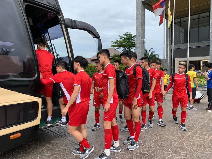 AFF Cup 2018: ĐT Việt Nam tiếp tục tập nhẹ sau chiến thắng trước ĐT Lào - Ảnh 3. AFF Cup 2018: ĐT Việt Nam tiếp tục tập nhẹ sau chiến thắng trước ĐT Lào - Ảnh 3.