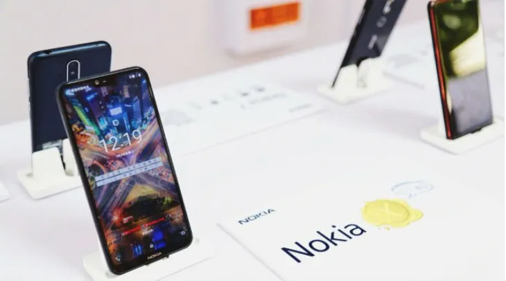 Người già mới mua điện thoại Nokia - Ảnh 2. Người già mới mua điện thoại Nokia - Ảnh 2.