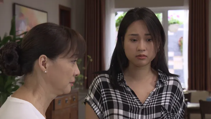 Mẹ ơi, bố đâu rồi? - Tập 23: Ông Mạnh (NS Hoàng Sơn) có nguy cơ bị đột quỵ, cả gia đình hoảng hồn - Ảnh 5. Mẹ ơi, bố đâu rồi? - Tập 23: Ông Mạnh (NS Hoàng Sơn) có nguy cơ bị đột quỵ, cả gia đình hoảng hồn - Ảnh 5.