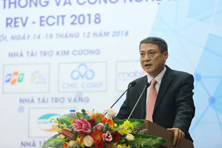 Nhiều ứng dụng công nghệ ấn tượng được giới thiệu tại Hội nghị Quốc gia về Điện tử, Truyền thông và CNTT - Ảnh 2. Nhiều ứng dụng công nghệ ấn tượng được giới thiệu tại Hội nghị Quốc gia về Điện tử, Truyền thông và CNTT - Ảnh 2.