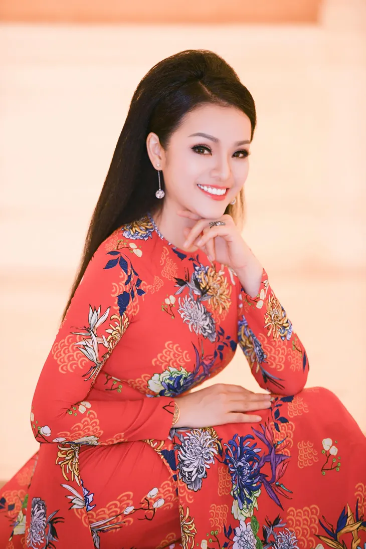 “Sao Mai” Tân Nhàn: Sinh ra để hát nhạc dân gian, cảm ơn những khó khăn trong quá khứ - Ảnh 2. “Sao Mai” Tân Nhàn: Sinh ra để hát nhạc dân gian, cảm ơn những khó khăn trong quá khứ - Ảnh 2.