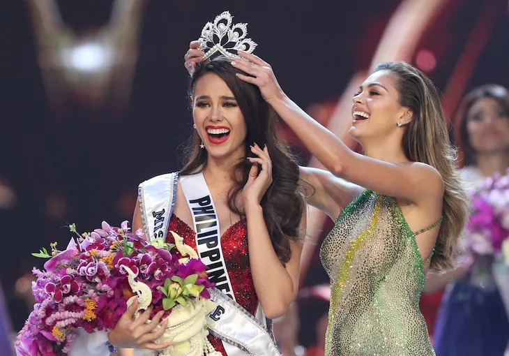 Hành trình lên ngôi Hoa hậu Hoàn vũ 2018 của người đẹp Philippines - Ảnh 2. Hành trình lên ngôi Hoa hậu Hoàn vũ 2018 của người đẹp Philippines - Ảnh 2.