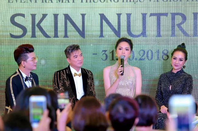 Skin Nutrient phá tan rào cản làm đẹp của phái nữ - Ảnh 8. Skin Nutrient phá tan rào cản làm đẹp của phái nữ - Ảnh 8.