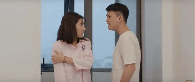 Chạy trốn thanh xuân - Tập 7: Đưa An (Lưu Đê Ly) đi viện cấp cứu, Phi (Huỳnh Anh) đổ đứ đừ cô bạn hàng xóm? - Ảnh 4. Chạy trốn thanh xuân - Tập 7: Đưa An (Lưu Đê Ly) đi viện cấp cứu, Phi (Huỳnh Anh) đổ đứ đừ cô bạn hàng xóm? - Ảnh 4.