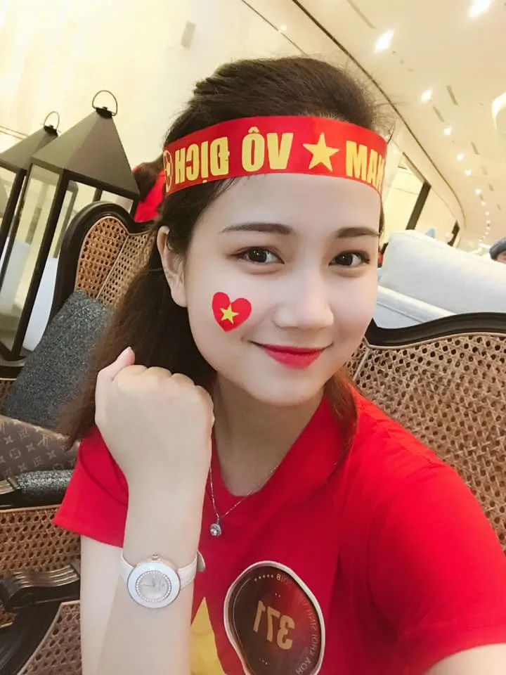 Nhan sắc đời thường của nữ sinh đăng quang Hoa khôi sinh viên Việt Nam 2018 - Ảnh 5. Nhan sắc đời thường của nữ sinh đăng quang Hoa khôi sinh viên Việt Nam 2018 - Ảnh 5.