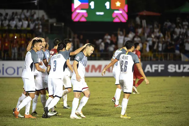 HLV Sven-Goran Eriksson: Philippines đã gặp một ĐT Việt Nam quá mạnh - Ảnh 2. HLV Sven-Goran Eriksson: Philippines đã gặp một ĐT Việt Nam quá mạnh - Ảnh 2.