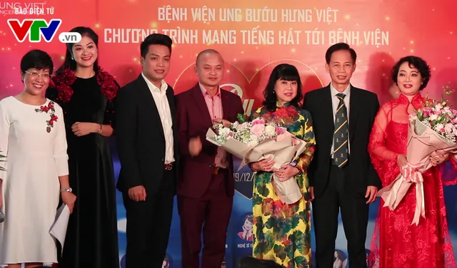“Ru lại tình gần” - Mang âm nhạc đến với bệnh nhân ung thư - Ảnh 1. “Ru lại tình gần” - Mang âm nhạc đến với bệnh nhân ung thư - Ảnh 1.