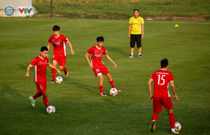 ĐT Việt Nam tiếp tục rèn quân chờ Asian Cup 2019 - Ảnh 11. ĐT Việt Nam tiếp tục rèn quân chờ Asian Cup 2019 - Ảnh 11.