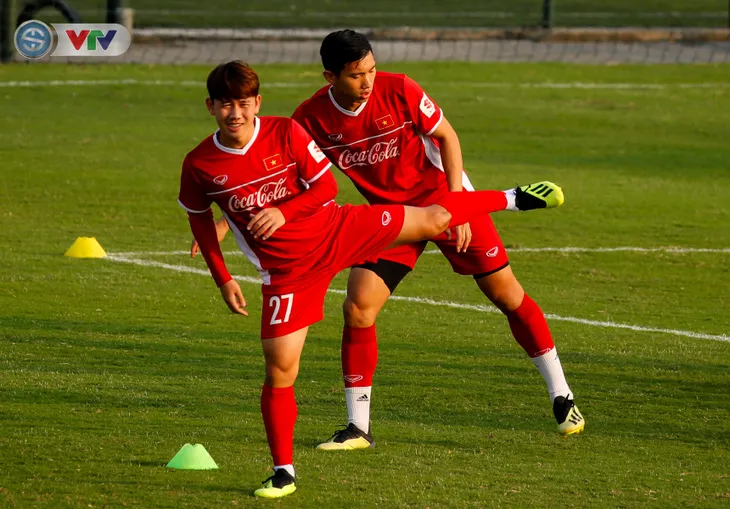 ĐT Việt Nam tiếp tục rèn quân chờ Asian Cup 2019 - Ảnh 15. ĐT Việt Nam tiếp tục rèn quân chờ Asian Cup 2019 - Ảnh 15.