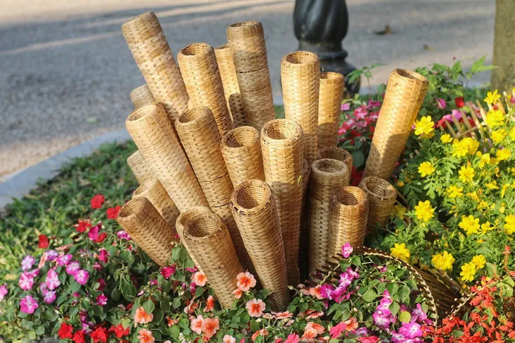 Mãn nhãn tác phẩm hình rồng “khổng lồ” được tạo từ 1,2 tấn hoa quả ở Hà Nội - Ảnh 13. Mãn nhãn tác phẩm hình rồng “khổng lồ” được tạo từ 1,2 tấn hoa quả ở Hà Nội - Ảnh 13.