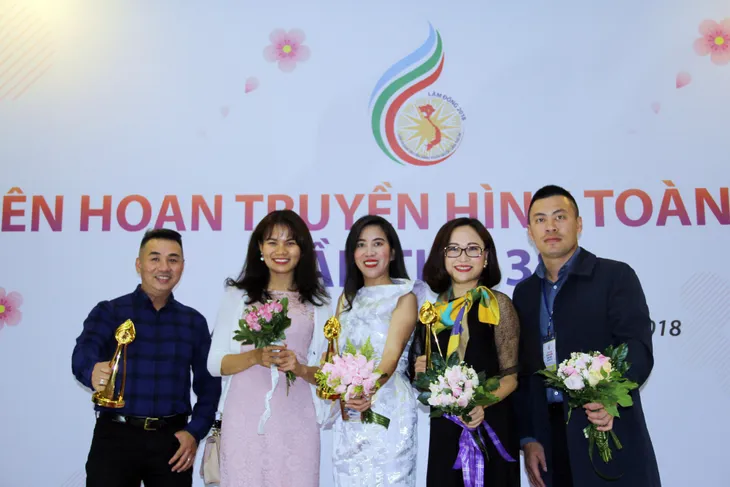 Những khoảnh khắc khó quên của Lễ Bế mạc và trao giải LHTHTQ 38 - Ảnh 22. Những khoảnh khắc khó quên của Lễ Bế mạc và trao giải LHTHTQ 38 - Ảnh 22.