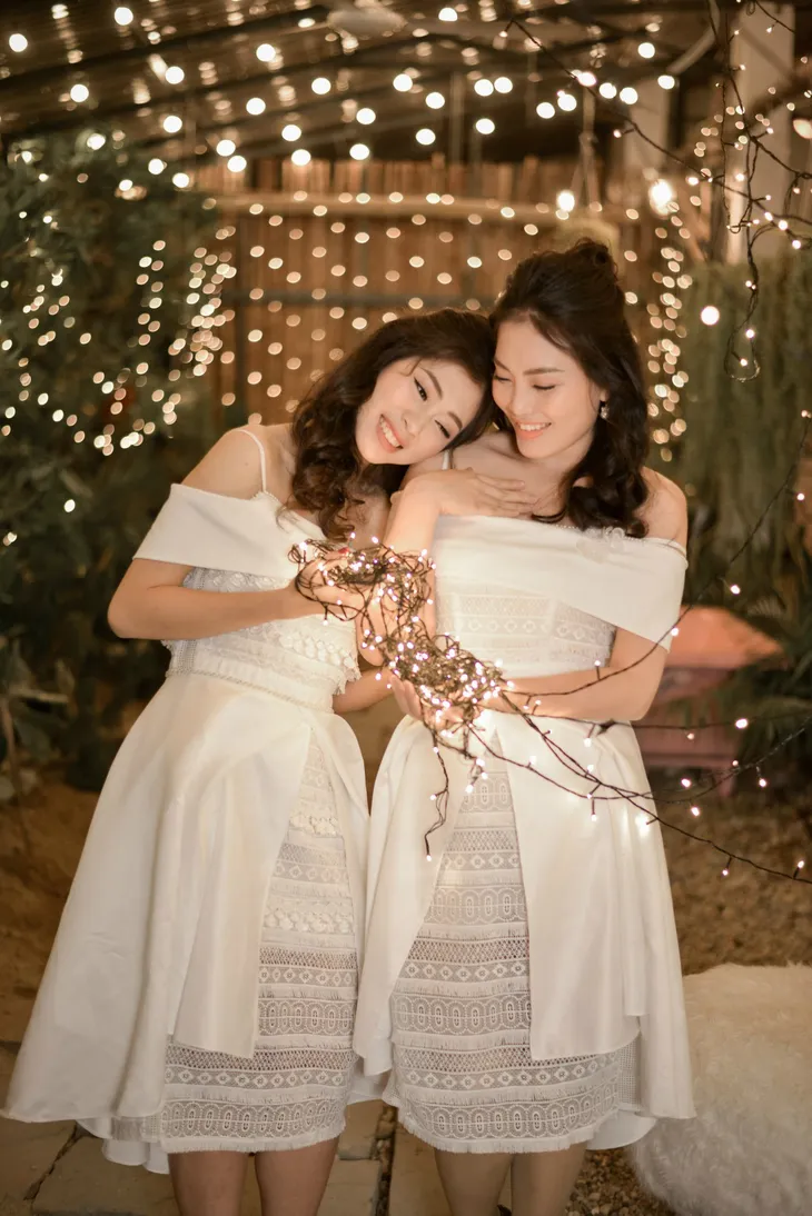 Quán quân Sao Mai 2013 Huyền Trang tung MV mừng lễ Giáng sinh - Ảnh 2. Quán quân Sao Mai 2013 Huyền Trang tung MV mừng lễ Giáng sinh - Ảnh 2.