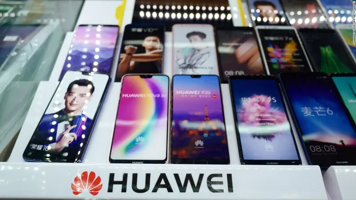 Hàng trăm công ty Trung Quốc ép buộc nhân viên tẩy chay Apple, chuyển sang dùng Huawei - Ảnh 1. Hàng trăm công ty Trung Quốc ép buộc nhân viên tẩy chay Apple, chuyển sang dùng Huawei - Ảnh 1.