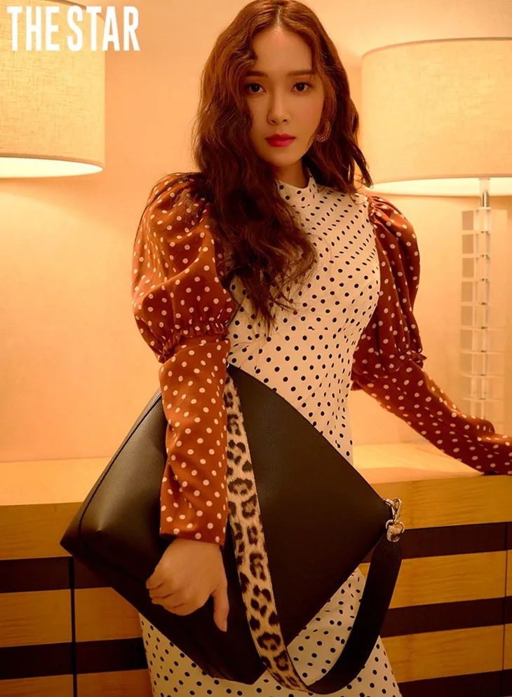 Hóa ra với Jessica, em gái Krystal có ý nghĩa như thế này - Ảnh 1. Hóa ra với Jessica, em gái Krystal có ý nghĩa như thế này - Ảnh 1.